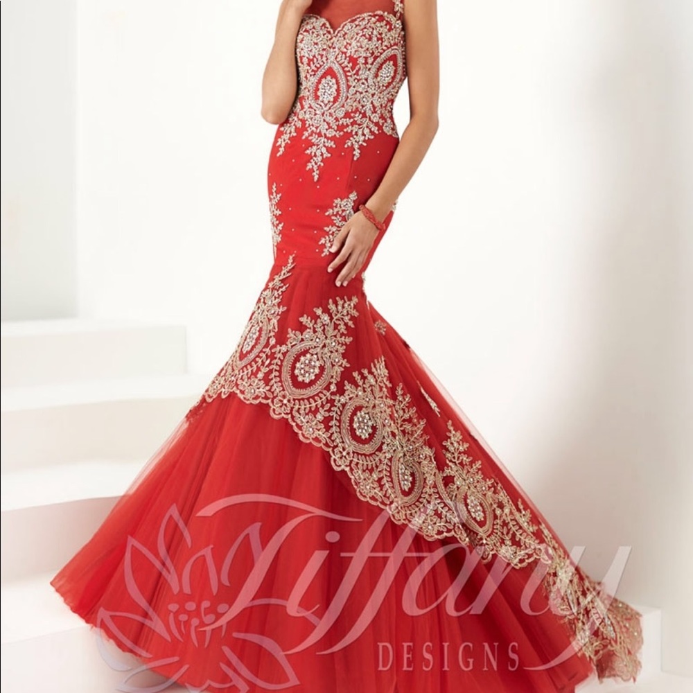 Red Tiffany prom dress size 4